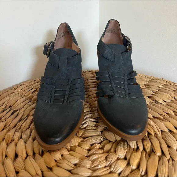 Casalon strappy heels - Picture 2 of 2